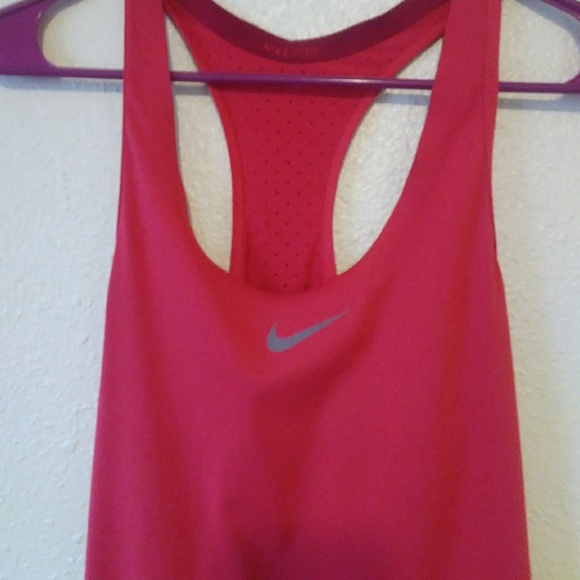 Nike Pro Dri-Fit Tank Top - Picture 2 of 8